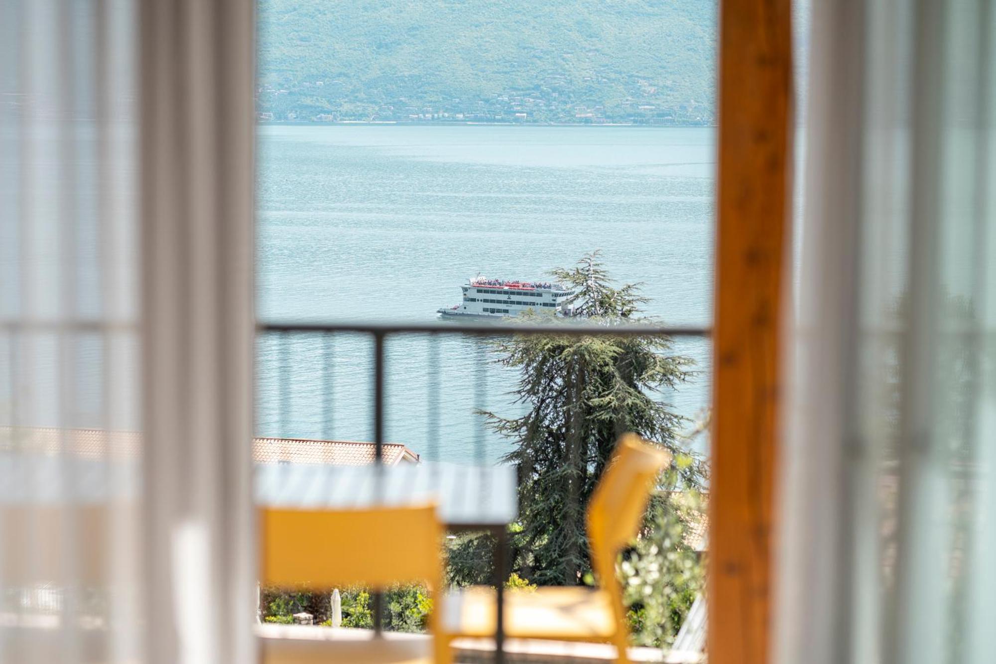 Aparthotel Dany Con Cucina Vista Piscina E Parcheggio Gargnano