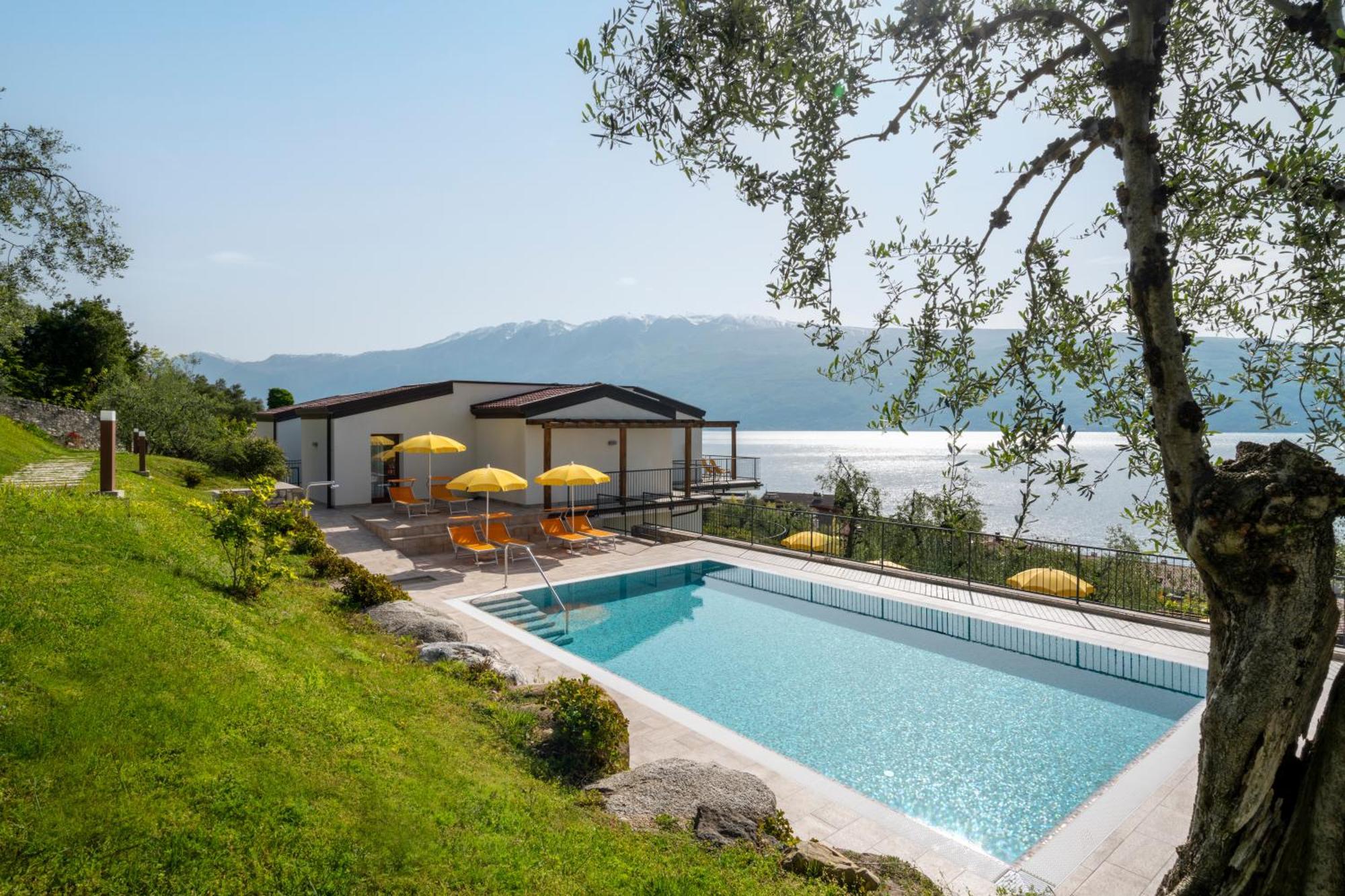 Aparthotel Dany Con Cucina Vista Piscina E Parcheggio 3*