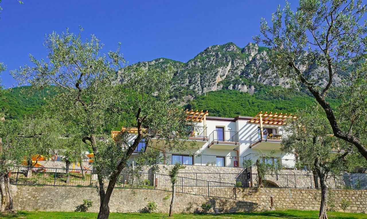 Aparthotel Dany Con Cucina Vista Piscina E Parcheggio Gargnano
