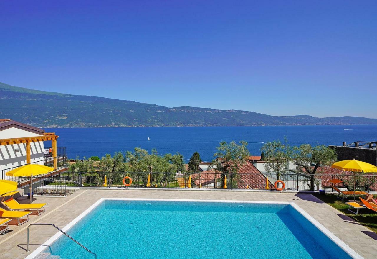 Aparthotel Dany Con Cucina Vista Piscina E Parcheggio 3*