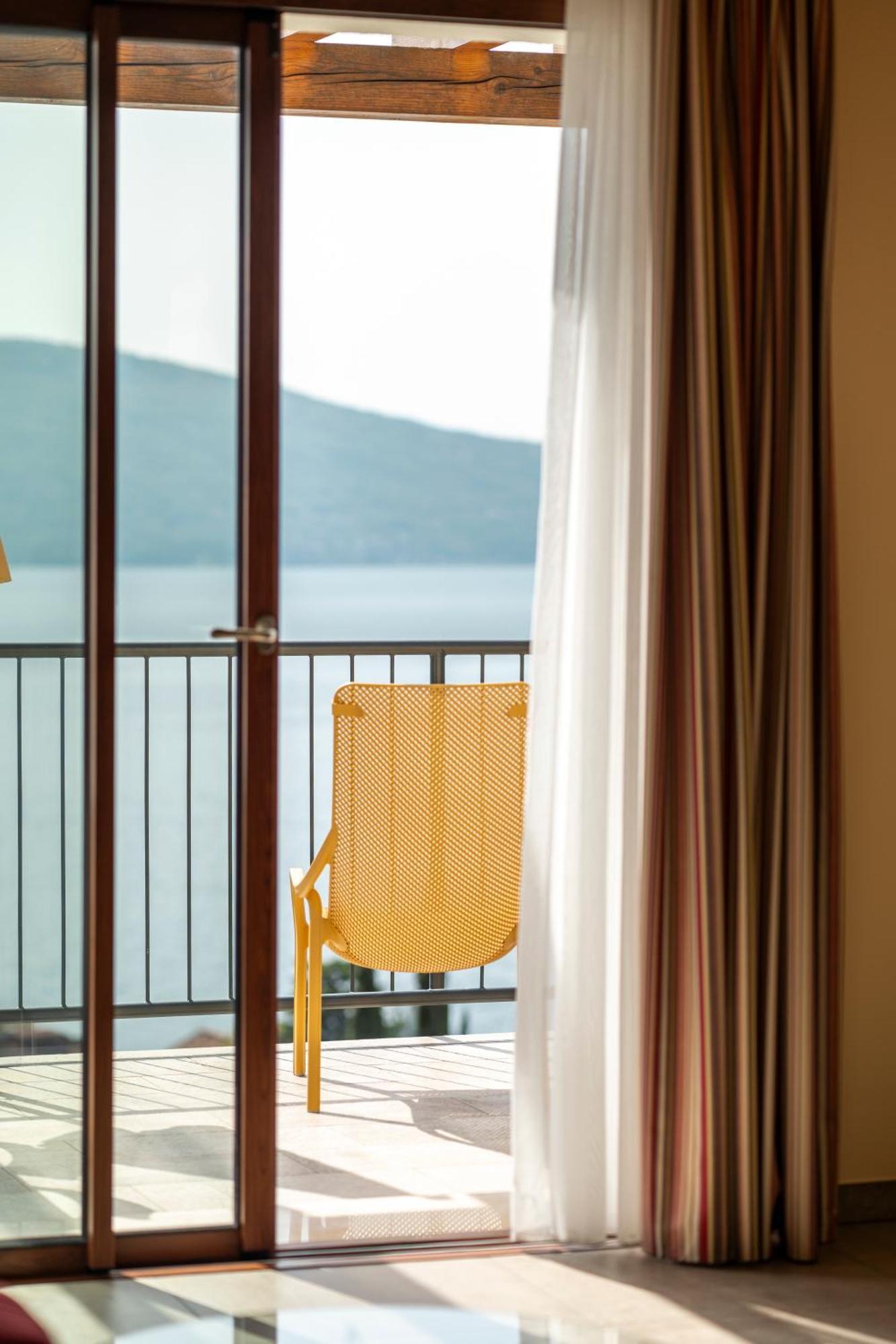 Aparthotel Dany Con Cucina Vista Piscina E Parcheggio 3*