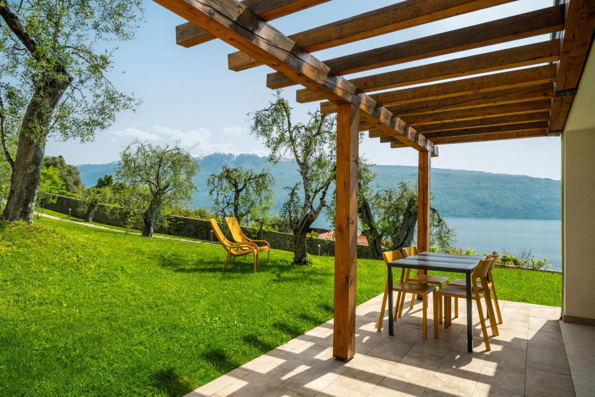 Aparthotel Dany Con Cucina Vista Piscina E Parcheggio Gargnano