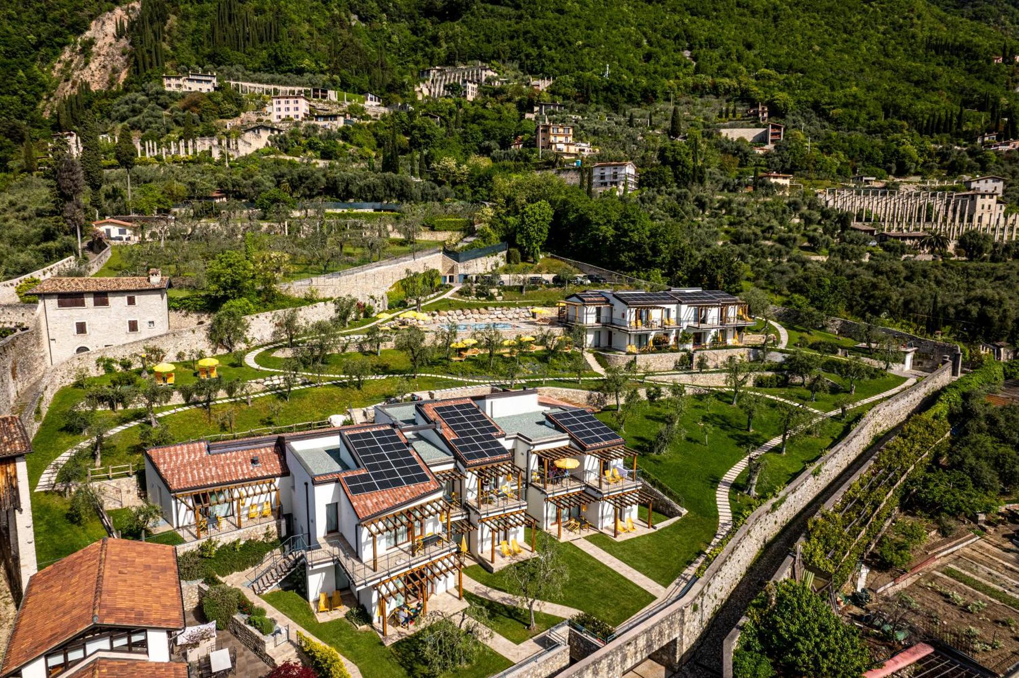 Dany Con Cucina Vista Piscina E Parcheggio Gargnano